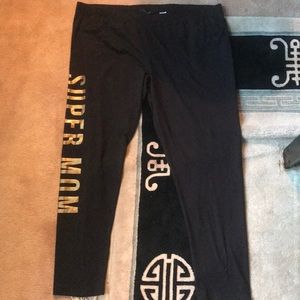 SUPER MOM leggings